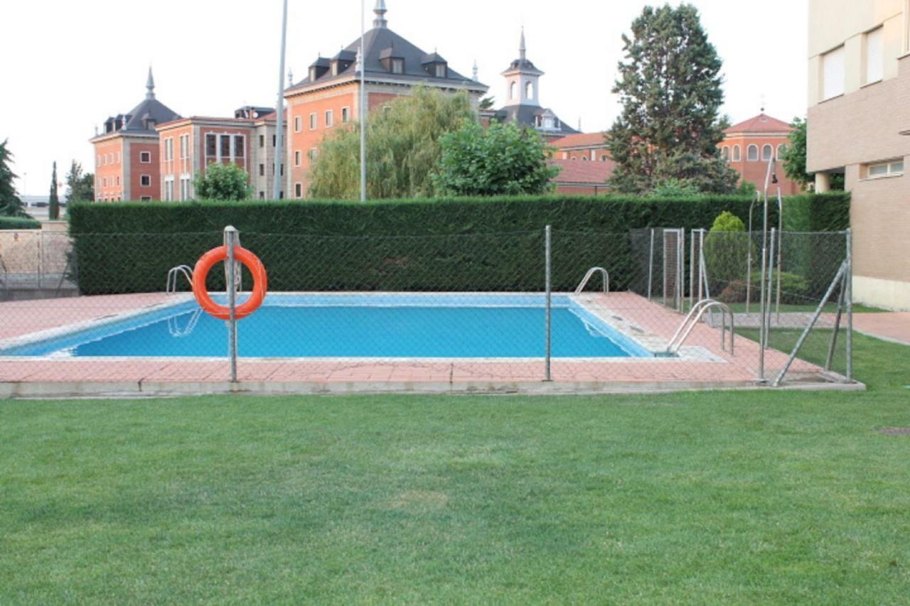 Ferienwohnung Alameda Del Tormes Santa Marta de Tormes Exterior foto